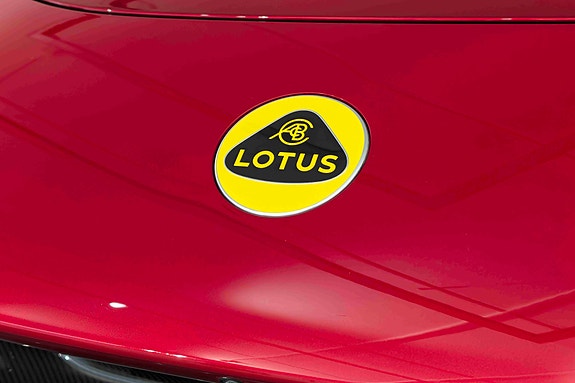 Lotus Eletre 4 of 5