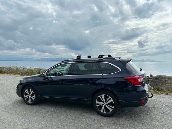 Subaru Outback 2 of 5