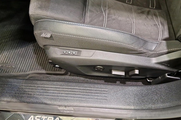 Opel Astra 10 of 25