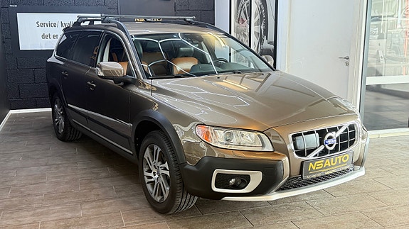 Volvo XC70 3 of 5