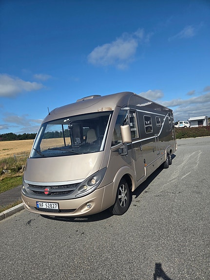 Bürstner 890 i Elegance 8 of 17