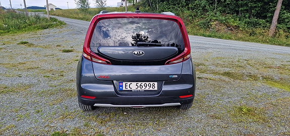 Kia e-Soul 4 of 5