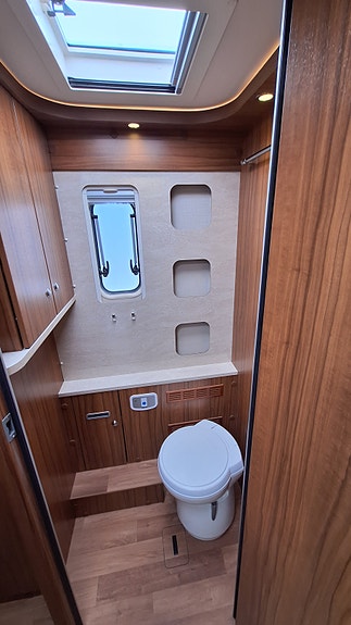 Hymer B 778 PL 2 x solcelle - Litiumsbatteri x 2 - Alde. 22 of 30