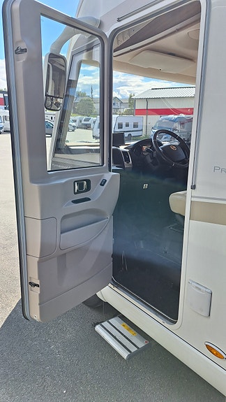 Hymer B 778 PL 2 x solcelle - Litiumsbatteri x 2 - Alde. 5 of 30