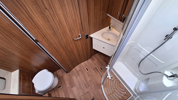 Hymer B 778 PL 2 x solcelle - Litiumsbatteri x 2 - Alde. 21 of 30