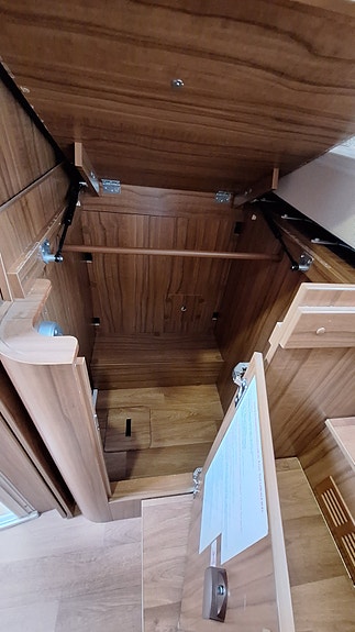 Hymer B 778 PL 2 x solcelle - Litiumsbatteri x 2 - Alde. 23 of 30