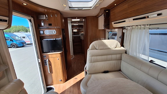Hymer B 778 PL 2 x solcelle - Litiumsbatteri x 2 - Alde. 16 of 30