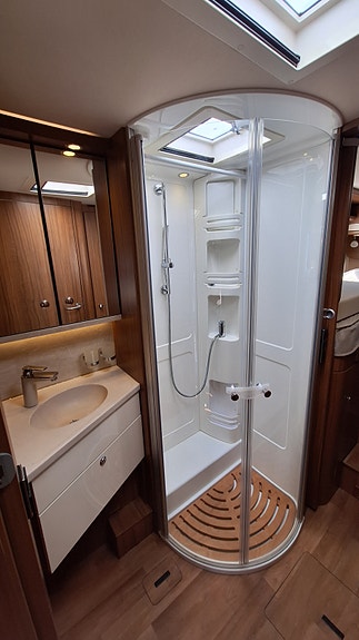 Hymer B 778 PL 2 x solcelle - Litiumsbatteri x 2 - Alde. 19 of 30