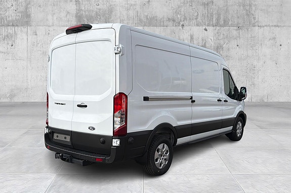 Ford Transit 9 of 13