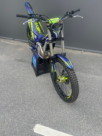 Sherco 125 ST-F Factory 3 of 14