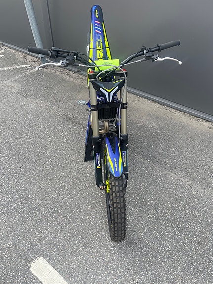 Sherco 125 ST-F Factory 4 of 14