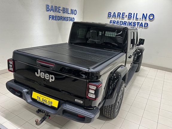 Jeep Gladiator 16 of 30