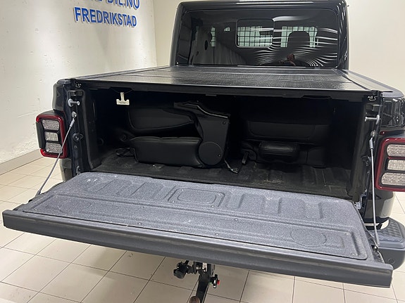 Jeep Gladiator 19 of 30