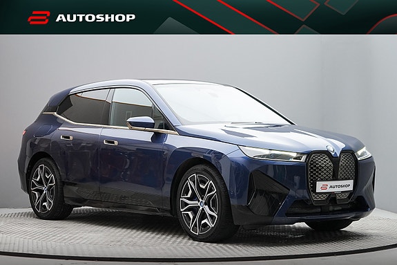 BMW iX 11 of 30