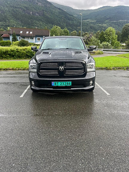 Dodge RAM 4 of 9