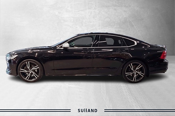 Volvo S90 2 of 23