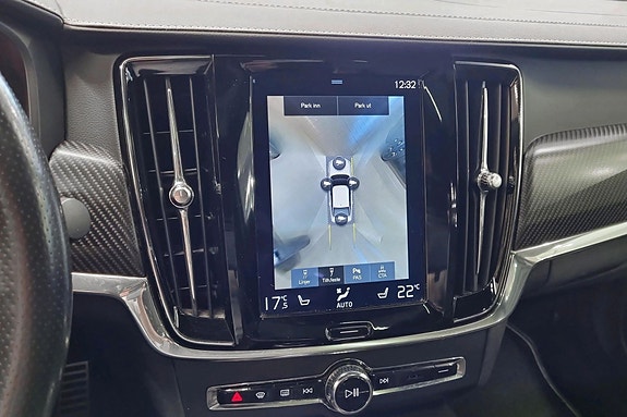 Volvo S90 15 of 23