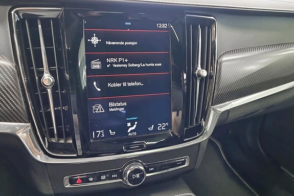 Volvo S90 14 of 23