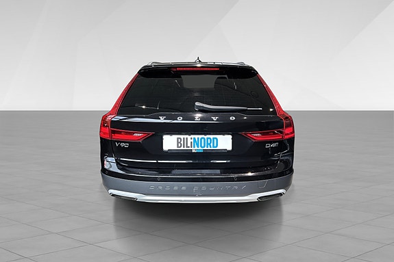 Volvo V90 Cross Country 5 of 5