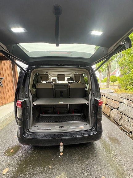 Volkswagen Multivan 12 of 17
