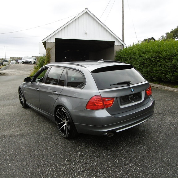 BMW 318d 3 of 28