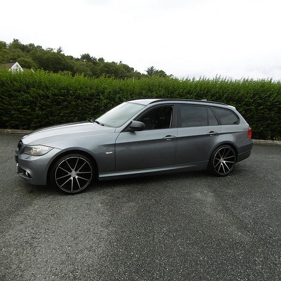 BMW 318d 2 of 28