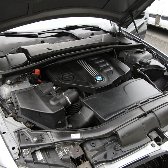 BMW 318d 20 of 28