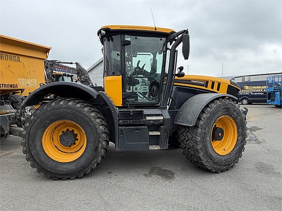 JCB Fasttrack 5 of 30