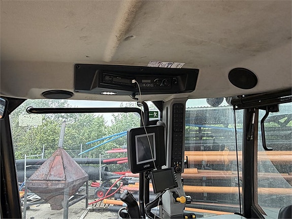 JCB Fasttrack 21 of 30