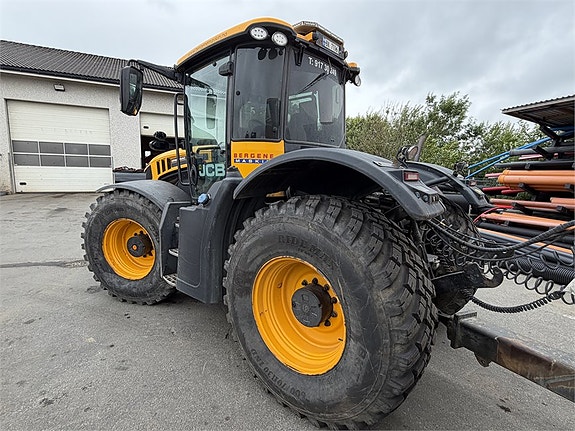JCB Fasttrack 2 of 30
