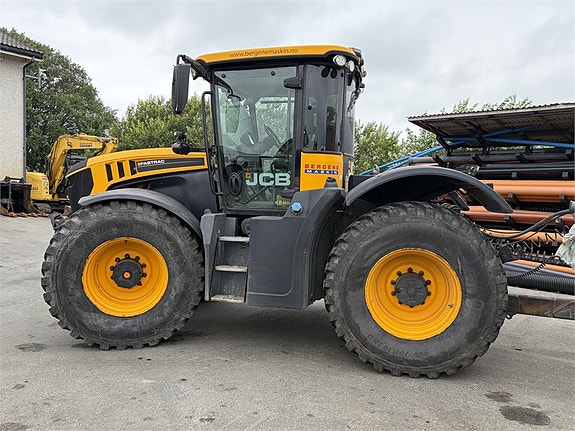 JCB Fasttrack 6 of 30