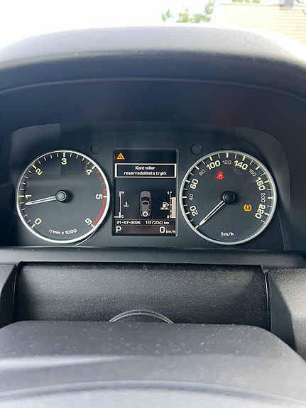 Land Rover Discovery 4 23 of 25