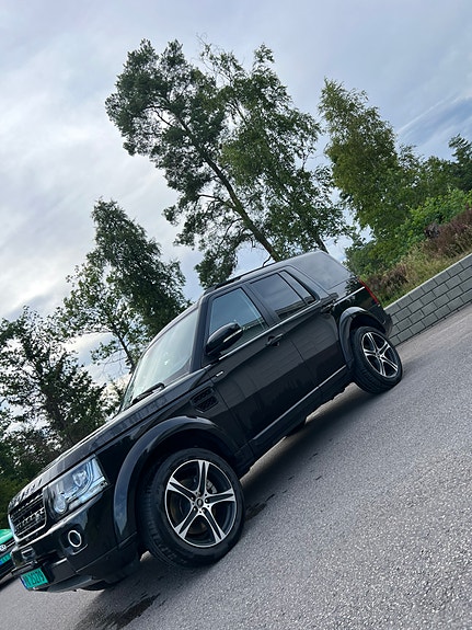 Land Rover Discovery 4 3 of 5