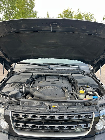 Land Rover Discovery 4 18 of 25