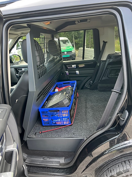 Land Rover Discovery 4 16 of 25