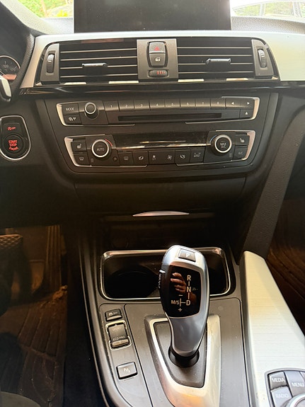 BMW 316i 13 of 30