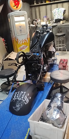 Harley-Davidson FLSTC Heritage Softail Classic 16 of 19