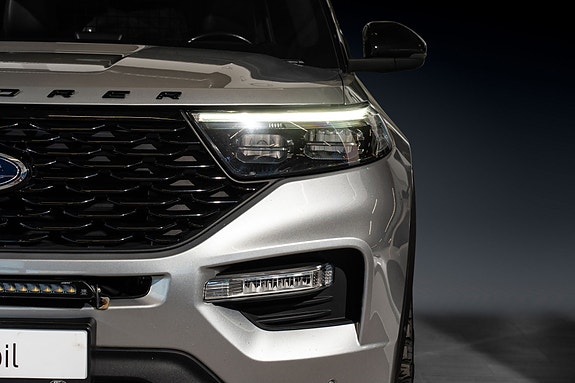 Ford Explorer 5 of 5