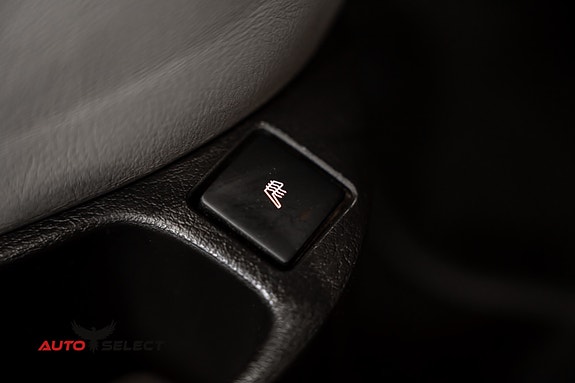 Peugeot 307 CC 19 of 30
