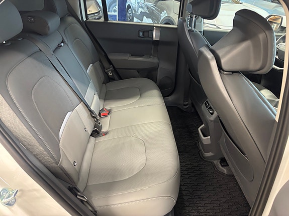 Kia EV3 12 of 21