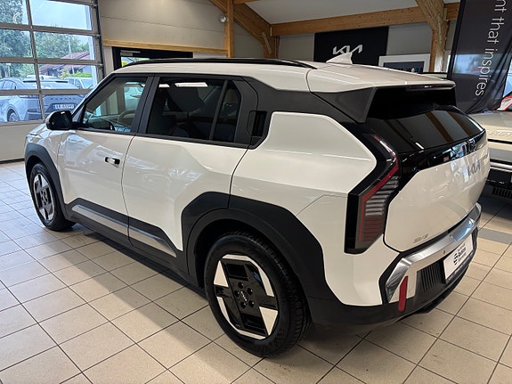 Kia EV3 2 of 21