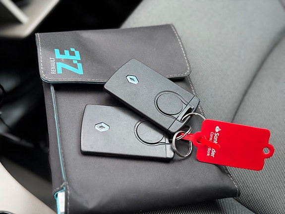 Renault Zoe 30 of 30