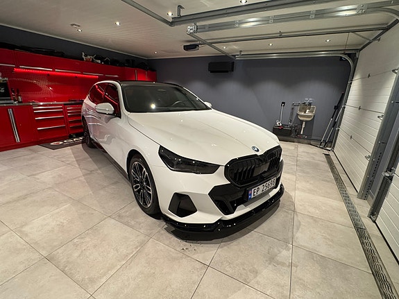 BMW i5 20 of 30