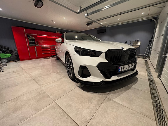 BMW i5 14 of 30