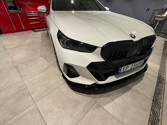 BMW i5 16 of 30