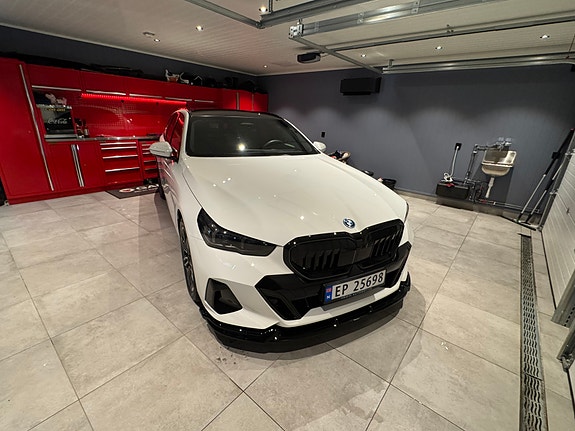 BMW i5 19 of 30