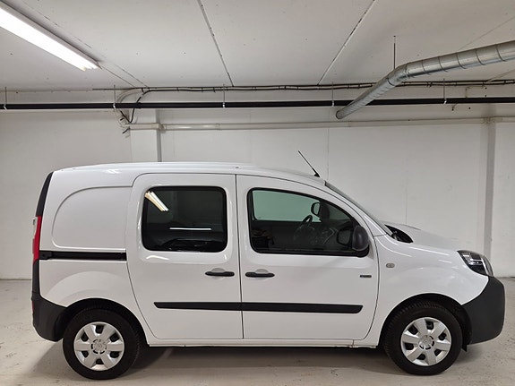 Renault Express 8 of 17