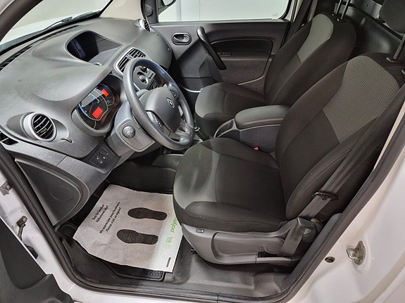 Renault Express 12 of 17