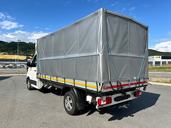 Volkswagen Crafter 5 of 5