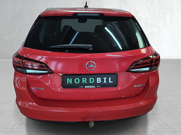 Opel Astra 4 of 5